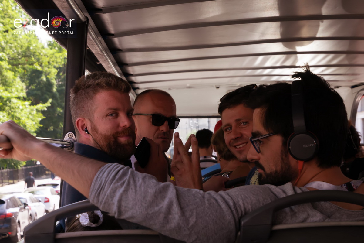 Đir po čudesno lijepom St. Petersburgu Đir po čudesno lijepom St. Petersburgu