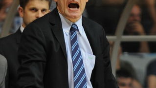 Zadar, 080610.
Dvorana Kresimir Cosic.
Cetvrta finalna kosarkaska utkmica izmedju Zadra i Cibone.
Na fotografiji: trener Cibone Velimir Perasovic.
Foto: Andrija Lucic / CROPIX Zadar, 080610.
Dvorana Kresimir Cosic.
Cetvrta finalna kosarkaska utkmica izmedju Zadra i Cibone.
Na fotografiji: trener Cibone Velimir Perasovic.
Foto: Andrija Lucic / CROPIX