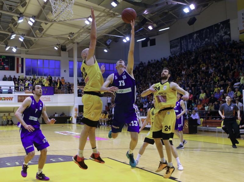 Dvorana Gripe, Split – 4. kolo A1 Lige za prvaka, KK Split – KK Zadar 70-98. Photo: Ivo Cagalj/PIXSELL Dvorana Gripe, Split – 4. kolo A1 Lige za prvaka, KK Split – KK Zadar 70-98. Photo: Ivo Cagalj/PIXSELL