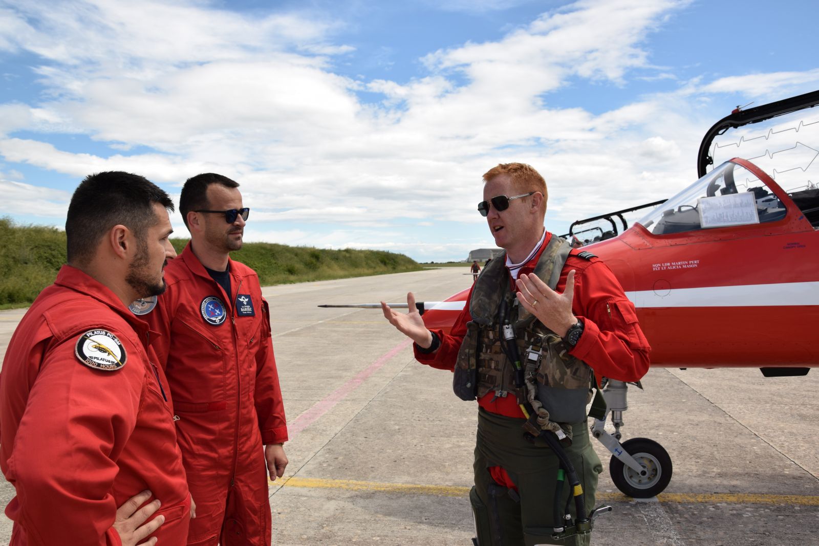 Krila Oluje i Red Arrows preletjeli iznad Zadarskog kanala