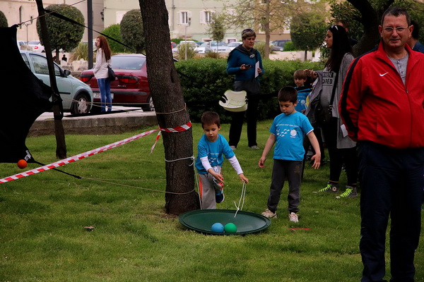 Sportska manifestacija za djecu “1000 koraka kroz 1000 ulica” SŠ “Loptica” Sportska manifestacija za djecu “1000 koraka kroz 1000 ulica” SŠ “Loptica”