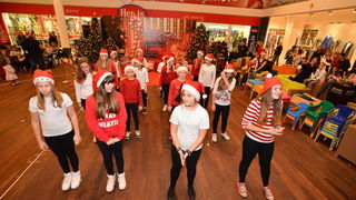 Sveti Nikola u Supernova centru 6. prosinca 2016.  Foto: Iva Perinčić