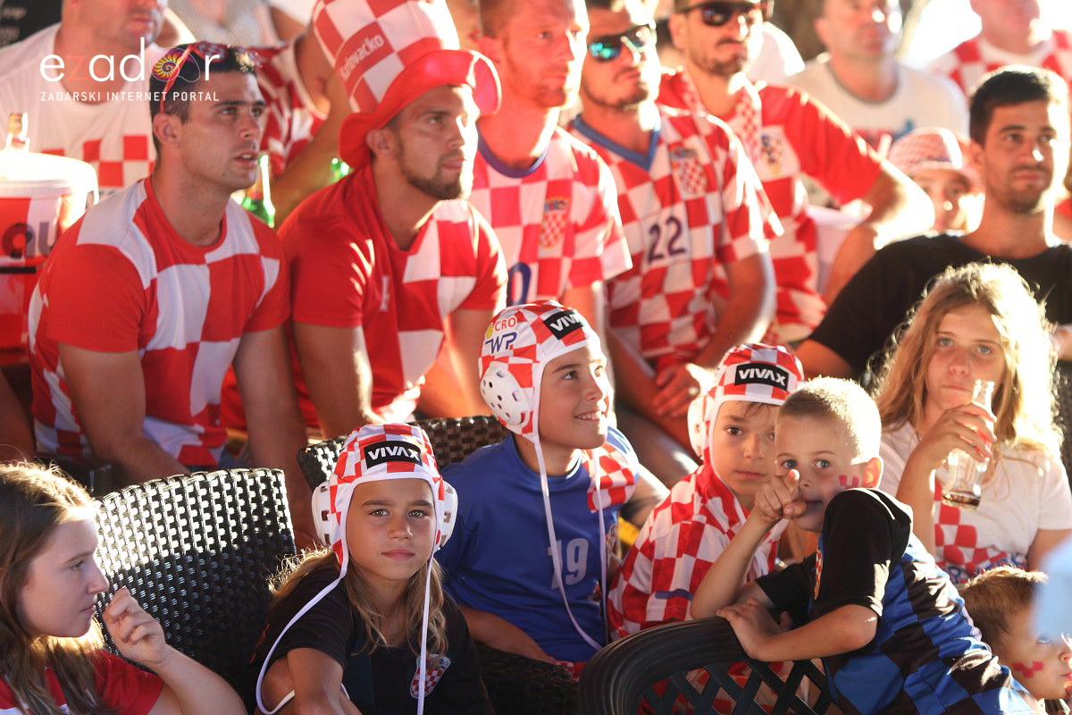 Bibinje: Navijanje za Vatrene i fešta nakon pobjede nad Rusijom
