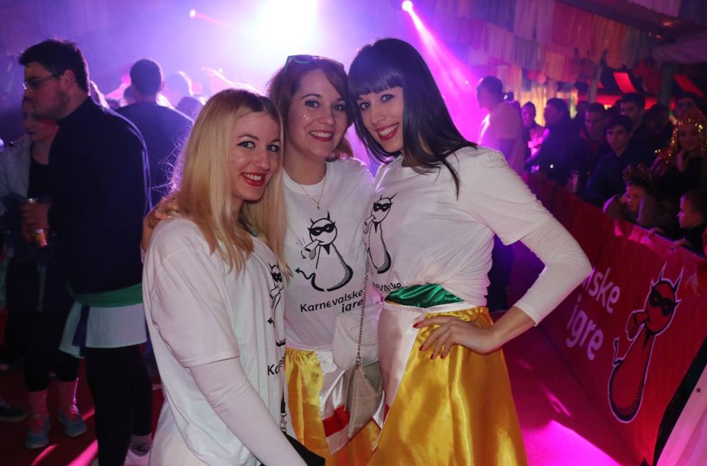 Virske maškare 2017: Karnevalske igre i koncert grupe Vista Virske maškare 2017: Karnevalske igre i koncert grupe Vista