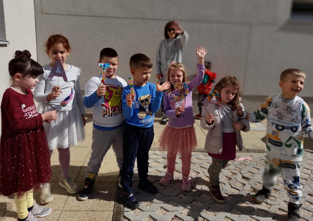 Dječji vrtić Latica proslavio 32. rođendan Dječji vrtić Latica proslavio 32. rođendan