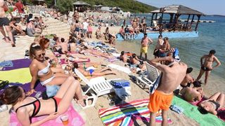 Tisno: Posjetitelji uživali drugog dana Garden festivala, Photo: Hrvoje Jelavic/PIXSELL