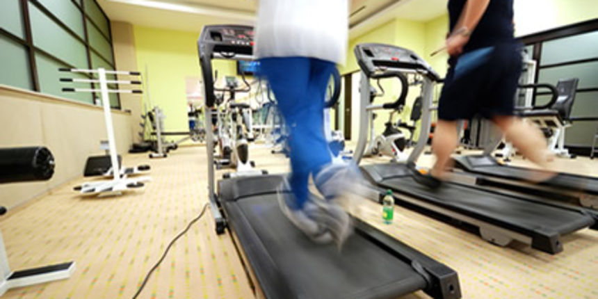 Trčanje na traci u teretani (Fitness.com.hr)