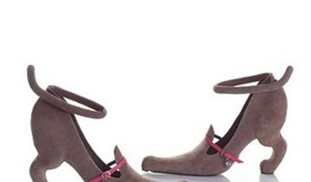 Neobične cipele ( foto promo Kobi Levi’s)