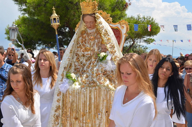Kukljica: 500. obljetnica fešte Gospe od sniga, Foto: Tihomir Gržinčić Kukljica: 500. obljetnica fešte Gospe od sniga, Foto: Tihomir Gržinčić