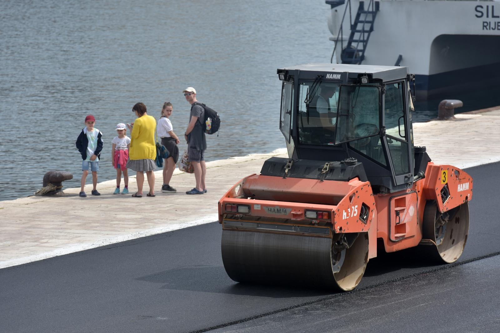 Radovi na Liburnskoj obali Radovi na Liburnskoj obali