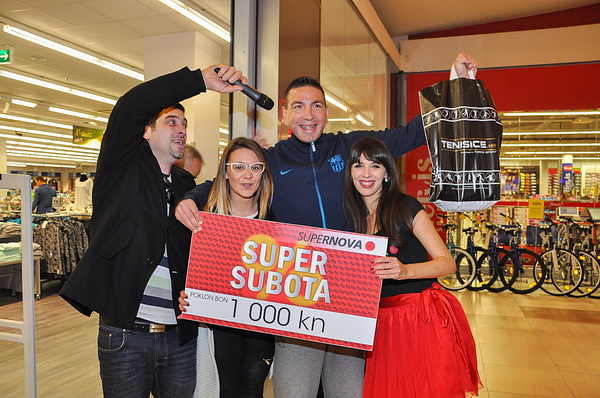 Ljubav topi led i Super subota u Supernova centru! Foto: Iva Perinčić