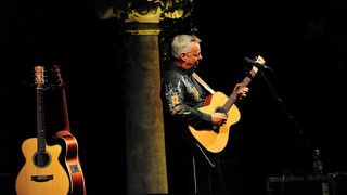 Gitaristički virtuoz Tommy Emmanuel održao fenomenalan koncert u Perivoju Vladimira Nazora. Foto: Nenad Marčev Gitaristički virtuoz Tommy Emmanuel održao fenomenalan koncert u Perivoju Vladimira Nazora. Foto: Nenad Marčev