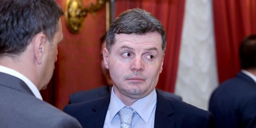 Vlada RH je sa svoje 24. sjednice u proceduru uputila prijedloge izmjena zdravstenih zakona, kojima u nekoliko podrucja dize cijene zdravstvenih usluga. Dario Nakic. Photo: Patrik Macek/PIXSELL Vlada RH je sa svoje 24. sjednice u proceduru uputila prijedloge izmjena zdravstenih zakona, kojima u nekoliko podrucja dize cijene zdravstvenih usluga. Dario Nakic. Photo: Patrik Macek/PIXSELL