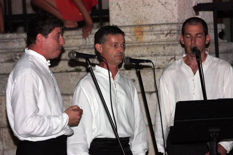 Klapa Kadena (foto: Filip Plazonić)