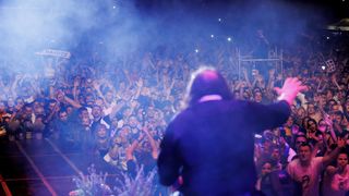 Mišo Kovač i prijatelji na Starom placu u Splitu Mišo Kovač i prijatelji na Starom placu u Splitu