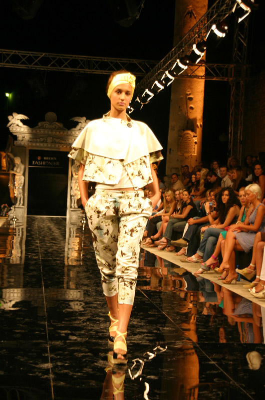 Image 1174749 (auto)