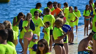 10. dm Millennium Jump na zadarskoj rivi – 3 tisuće skakača poslalo prekrasnu priču u svijet 10. dm Millennium Jump na zadarskoj rivi – 3 tisuće skakača poslalo prekrasnu priču u svijet