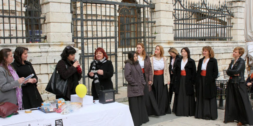 Narodni list darivao građane povodom 152. rođendana, foto: NL Narodni list darivao građane povodom 152. rođendana, foto: NL