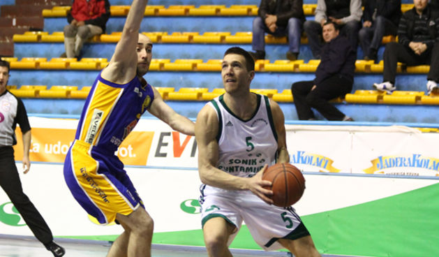 KK Sonik Puntamika – KK Vrijednosnice Darda 77-61