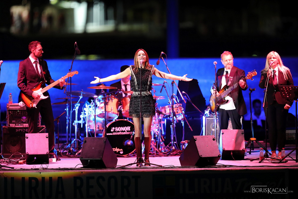 Severina oduševila nastupom na bazenu Ilirije u Biogradu na Moru