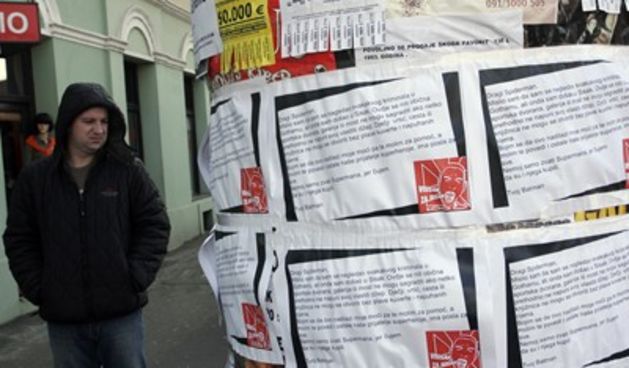 Sisak – plakati (foto: Miroslav Arbutina/Cropix)