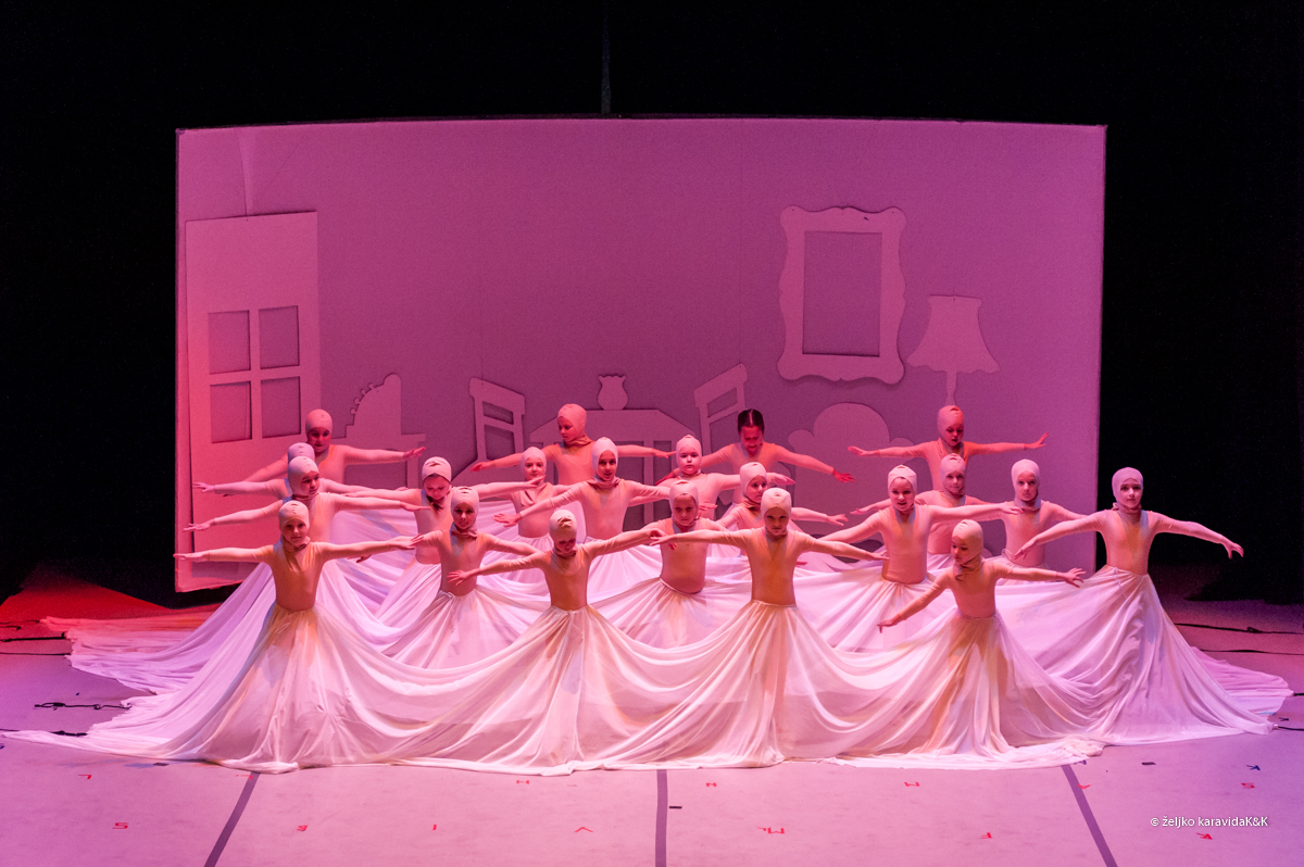 HNK Zadar: Predstava plesne udruge Gesta – “Odgojooj”