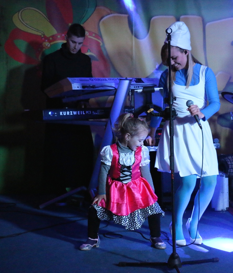 Virske maškare: Nedjelja u znaku zvijezdice Meri, Tota i Tempo Banda