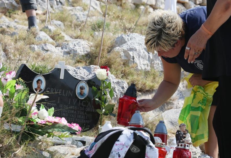 30.08.2015., Kornati – Na otoku Kornatu obiljezena je 8. obljetnica stradanja 12 vatrogasaca iz Sibenika, Vodica i Tisnog. Photo: Dusko Jaramaz/PIXSELL 30.08.2015., Kornati – Na otoku Kornatu obiljezena je 8. obljetnica stradanja 12 vatrogasaca iz Sibenika, Vodica i Tisnog. Photo: Dusko Jaramaz/PIXSELL