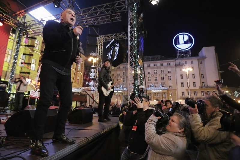 Na zagrebačkom Trgu bana Josipa Jelačića održan je jubilarni 10. humanitarni koncert Želim život za zakladu Ana Rukavina. Photo:Tomislav Miletić/PIXSELL Na zagrebačkom Trgu bana Josipa Jelačića održan je jubilarni 10. humanitarni koncert Želim život za zakladu Ana Rukavina. Photo:Tomislav Miletić/PIXSELL