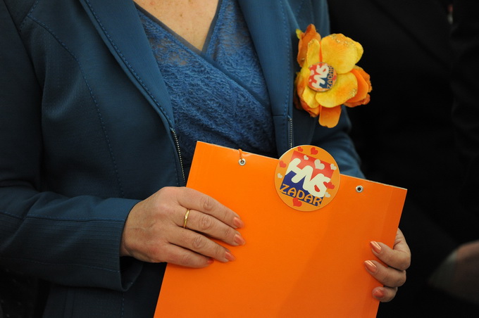 Zadar, 110413.
Zadarski SDP postigao je dogovor s HNS-om o koaliciji i predstavio dr. Ljiljanu Klaric kao zamjenicu gradonacelnickog kandidata Ive Bilica.
SDP na lokalne izbore izlazi u koaliciji sa HNS-om, HSLS-om, DSU i HSZ.
Na fotografiji: detalj s pr Zadar, 110413.
Zadarski SDP postigao je dogovor s HNS-om o koaliciji i predstavio dr. Ljiljanu Klaric kao zamjenicu gradonacelnickog kandidata Ive Bilica.
SDP na lokalne izbore izlazi u koaliciji sa HNS-om, HSLS-om, DSU i HSZ.
Na fotografiji: detalj s pr