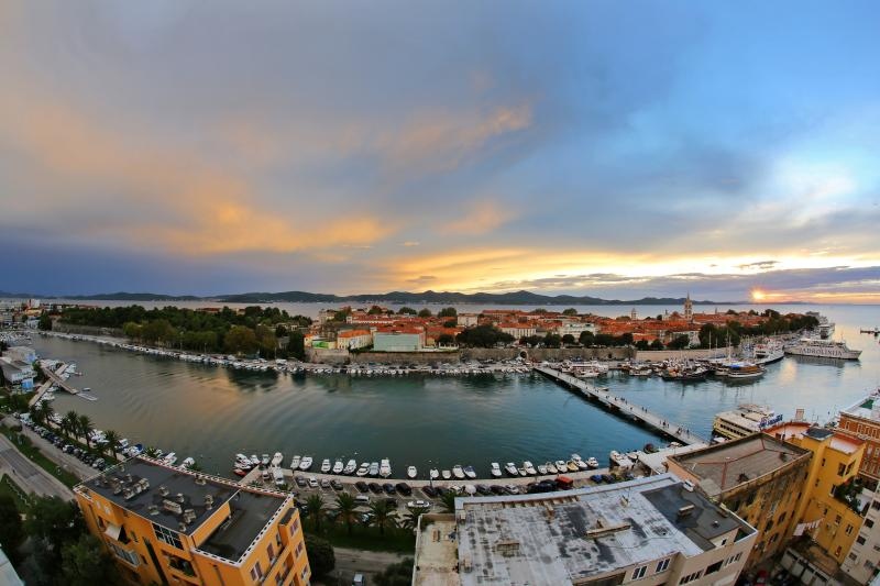 Kišni ponedjeljak, prvi dan rujna, ipak je završio lijepim smirajem nad Zadarskim kanalom, Foto: Filip Brala/PIXSELL Kišni ponedjeljak, prvi dan rujna, ipak je završio lijepim smirajem nad Zadarskim kanalom, Foto: Filip Brala/PIXSELL
