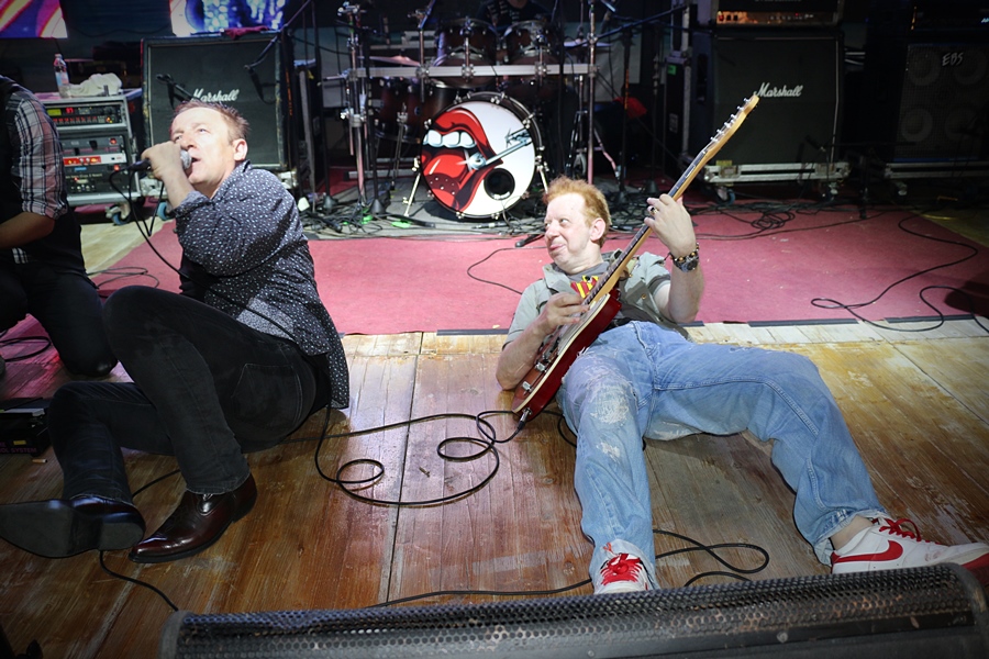 Dan Općine Vir proslavljen uz spektakularni koncert Prljavog Kazališta i vatromet Dan Općine Vir proslavljen uz spektakularni koncert Prljavog Kazališta i vatromet