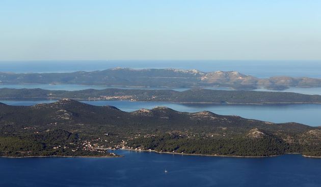 01.08.2013., Zadar – Fotografije panoramskog leta od Zadra do Medulina. Photo: Filip Brala/PIXSELL Autor  Filip Brala/PIXSELL KLJUČNE RIJEČI  let, panorama, grad Zadar, zracni snimak, Jadran, arhipelag, more, avion