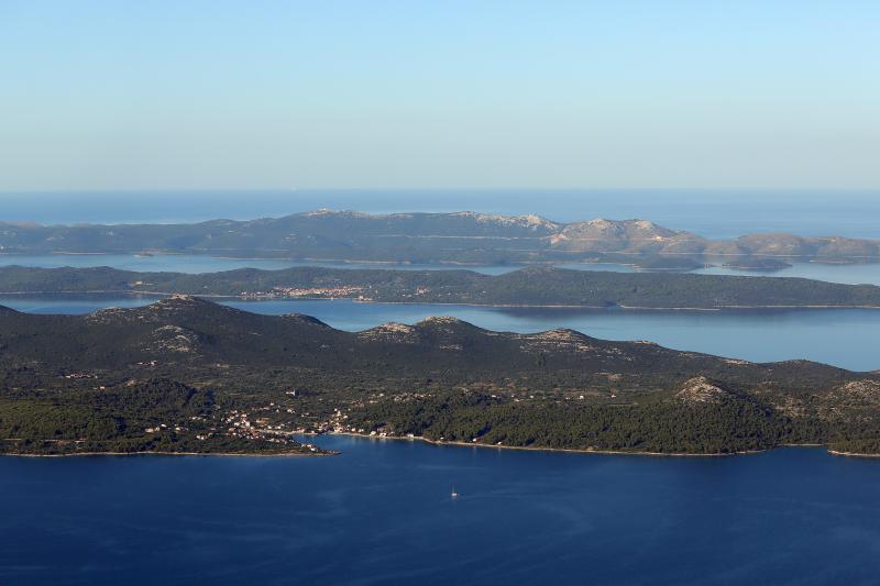 01.08.2013., Zadar – Fotografije panoramskog leta od Zadra do Medulina. Photo: Filip Brala/PIXSELL Autor  Filip Brala/PIXSELL KLJUČNE RIJEČI  let, panorama, grad Zadar, zracni snimak, Jadran, arhipelag, more, avion