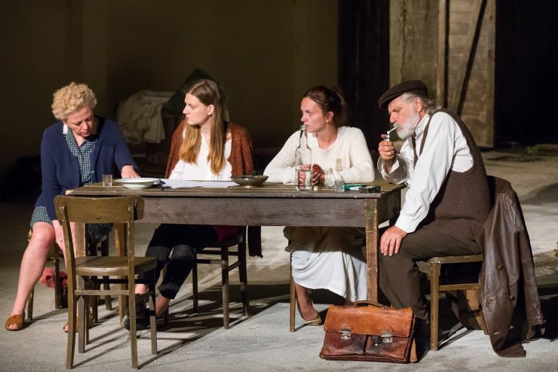 predstava Kazališta Ulysses i MESS Sarajevo u koprodukciji s Narodnim pozorištem Sarajevo izvedena na Dubrovačkim ljetnim igrama