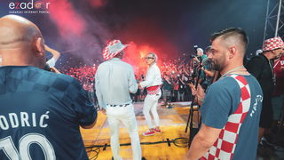 Zadar priredio čudesan doček svojim Vatrenim herojima (1)