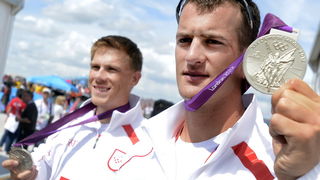 London, 030812.
Jezero Eton Dorney.
Hrvatski veslacki cetverac na parice David Sain, Damir Martin i braca Martin i Valent Sinkovic u finalnoj utrci osvojili srebrnu medalju na Olimpijskim Igrama u Londonu.
Foto: Drago Sopta / CROPIX London, 030812.
Jezero Eton Dorney.
Hrvatski veslacki cetverac na parice David Sain, Damir Martin i braca Martin i Valent Sinkovic u finalnoj utrci osvojili srebrnu medalju na Olimpijskim Igrama u Londonu.
Foto: Drago Sopta / CROPIX