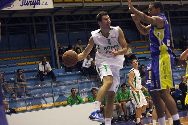 Ivan Mikulić, KK Borik Puntamika – KK  Darda  77-67 (foto:Saša Čuka)