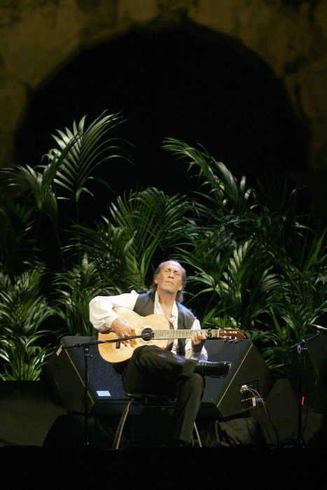 Pula, 230810.
Paco de Lucia i band nastupili su u Pulskoj areni u sklopu turneje 2010.
Foto: Srecko Niketic / CROPIX