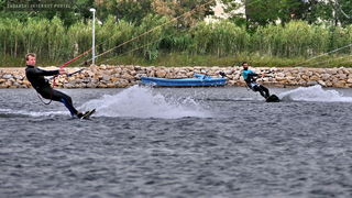 Kiteri guštali u refulima ninske bure Kiteri guštali u refulima ninske bure