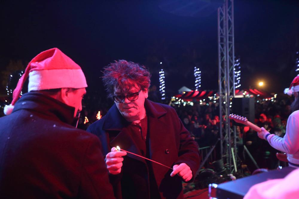 Advent na Viru: Crvena jabuka oduševila u “sniježnom” Viru Advent na Viru: Crvena jabuka oduševila u “sniježnom” Viru