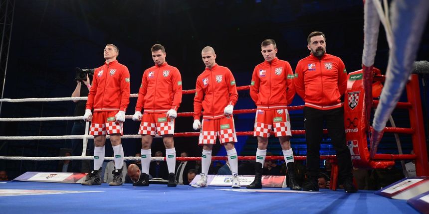 Hvatski vitezovi Hvatski vitezovi