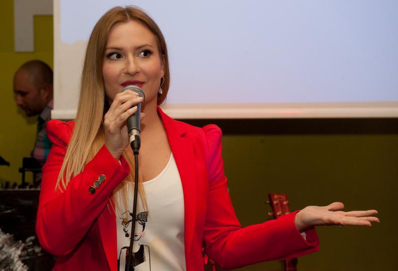 16.04.2014., Zagreb – U klubu Pepermint odrzana je promocija novog albuma i spota Ivane Radovnikovic, Dio mene. Photo: Davor Visnjic/PIXSELL 16.04.2014., Zagreb – U klubu Pepermint odrzana je promocija novog albuma i spota Ivane Radovnikovic, Dio mene. Photo: Davor Visnjic/PIXSELL