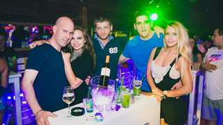 DJ Andrologic @ Cocktail bar Mango, 11.7.2015. (foto: Ivan Toman) DJ Andrologic @ Cocktail bar Mango, 11.7.2015. (foto: Ivan Toman)