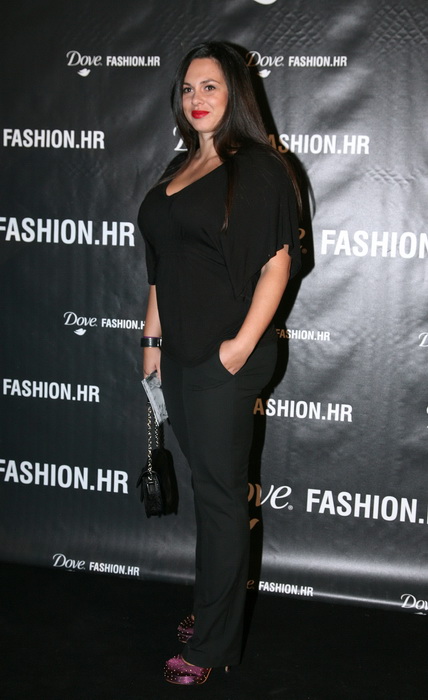 Zagreb, 300911.
Zagrebacki velesajam.
Modna revija Dove Fashion.hr proljece – ljeto 2012.
Na slici: Ivana Brkljacic.
Foto: Biljana Gaurina / CROPIX Zagreb, 300911.
Zagrebacki velesajam.
Modna revija Dove Fashion.hr proljece – ljeto 2012.
Na slici: Ivana Brkljacic.
Foto: Biljana Gaurina / CROPIX