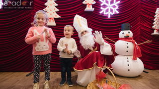 Sveti Nikola posjetio Supernova centar i razveselio mališane