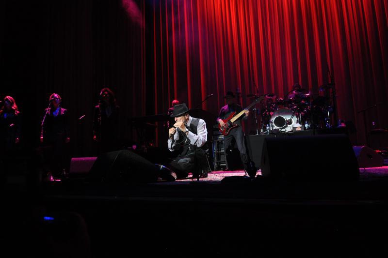 02.08.2013., Pula – Kanadski kantautor Leonard Cohen odrzao je koncert u prepunoj puslkoj Areni. Photo: Dusko Marusic/PIXSELL 02.08.2013., Pula – Kanadski kantautor Leonard Cohen odrzao je koncert u prepunoj puslkoj Areni. Photo: Dusko Marusic/PIXSELL