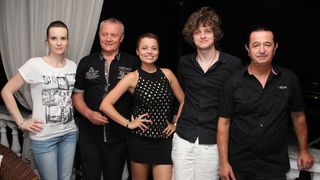 Vagabundo bar Vir: After party uz grupu Magazin, foto: Iva Perinčić Vagabundo bar Vir: After party uz grupu Magazin, foto: Iva Perinčić