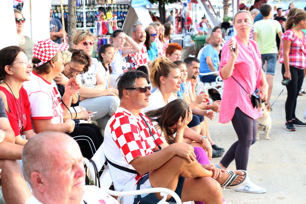Virski navijači podržali Vatrene Virski navijači podržali Vatrene