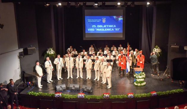HNK Zadar: Svečana akademija u sklopu 25. obljetnice vojno-redarstvene operacije Maslenica ’93. Klapa i orkestar HRM Svrti Juraj